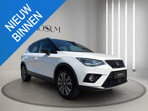 SEAT Arona 1.0 TSI Xcellence Business Intense Automaat | Navi |Virtual Cockpit | Stoelverw | White m