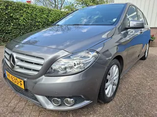 Mercedes-Benz B-Klasse 180 CDI CLIMAT/CRUISE/NAVI/PDC/STOELVERWARMING 110PK