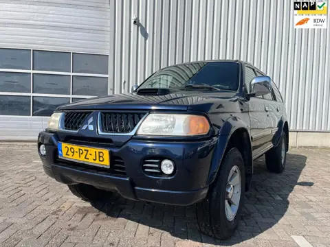 Mitsubishi Pajero Sport 2.5 TD Intense - Geen Vermogen - Rookt - Schade