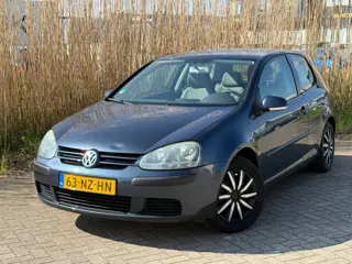 Volkswagen Golf 1.4 FSI Trendline Airco Cruise Trekhaak Nieuwe Apk
