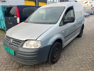 Volkswagen Caddy 1.9 TDI Let op Motor rookt rammel in !! export handel,enz!!