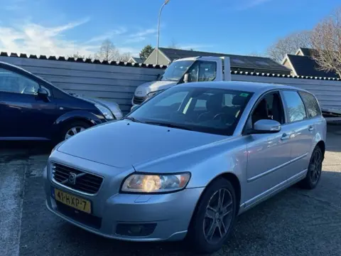 Volvo V50 2.4 D5 Edition II Aut5 | ECC | LMV | Leer | Navi | Exportprice 3500 ex BPM