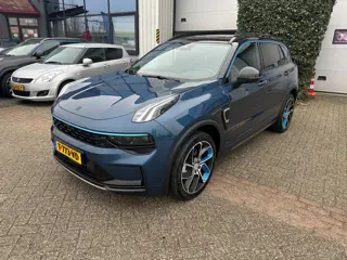 Lynk & Co 01 1.5,1.Hand,NL Auto, Zwart hemel,360 Camera