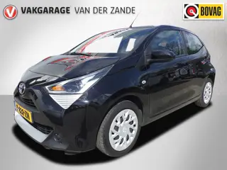 Toyota Aygo 1.0 VVT-i x-play Airco, Carplay, 5 DRS, NL/NAP!