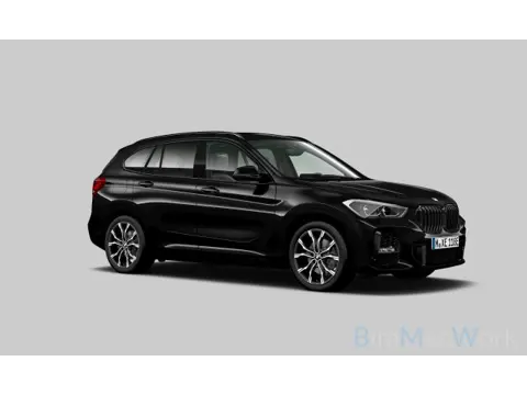 BMW X1 xDrive25e 220PK M-Sport Pano|Trekh|HUD|Stuurvw
