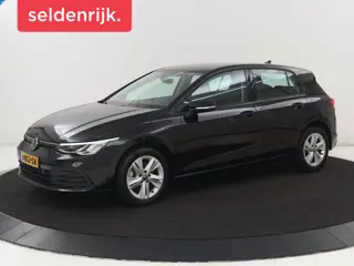 Volkswagen Golf 1.0 TSI Life | Carplay | Navigatie |  Adaptive cruise | Full LED | Digital Cockpit |