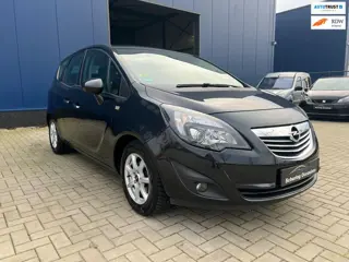 Opel Meriva 1.4 Cosmo / LEDER / STOEL-STUUR VERWARMING / FIETSENREK / LM VELGEN / CRUISE / CLIMATE