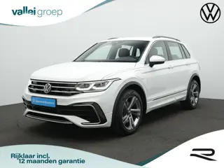 Volkswagen Tiguan 1.4 TSI eHybrid 245 pk R-Line | Trekhaak | IQ Light | Stuur-/stoelverwarming | Nav