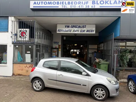 Renault Clio 1.4-16V Sport/ met onderhoudshistorie, Airco, lichtmetalen velgen, NAP en een ruime APK