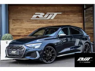 Audi S3 2.0 TFSI Quattro **Sportstoelen/Pano/Rode stiksel/Ambient verlichting**