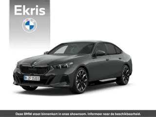 BMW 5-serie 550e xDrive M Sportpakket Pro | Innovation Pack | Comfort Pack | Travel Pack | Parking A