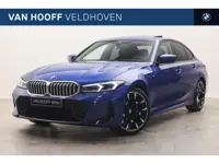 BMW 3 Serie 320i M Sport Automaat / Schuif-kanteldak / Trekhaak / Sportstoelen / Comfort Access / Ad