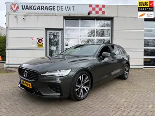 Volvo V60 2.0 T6 Recharge AWD R-Design | Camera | Pilot | Bliss