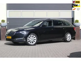 Skoda Superb Combi 1.4 TSI iV Business Edition Plus | Trekhaak |