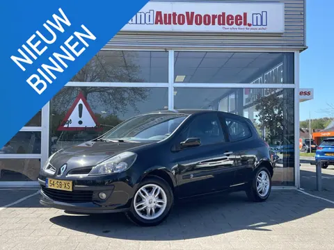 Renault Clio 1.2-16V Team Spirit /distr. verv. 17-11-2025/LMV/APK 04-2027/