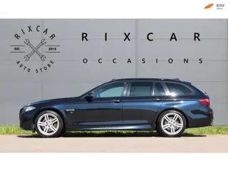 BMW 5-serie Touring 528i HighExecutive M-Pakket HarmanKardon Panodak HUD !!NIEUWBINNEN!!