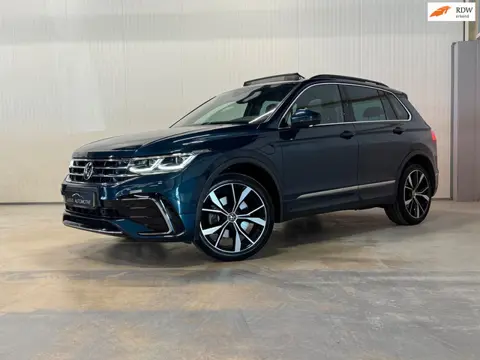 Volkswagen Tiguan 1.4 TSI eHybrid R-Line Business+ | IQ LIGHTS | 3x R-LINE | 360 CAMERA | PANO