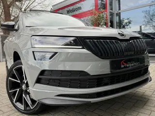 Škoda Karoq 1.5 TSI AUT. *!* SPORTLINE *!* PANODAK/ RADAR/ 19 INCH/ CAMERA/ CANTON *!*