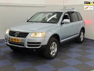 Volkswagen Touareg 3.2 V6 / WINTERSET / NETTE AUTO / NAP / RIJDT SCHAKELT GOED