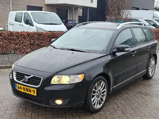 Volvo V50 2.4 D5 Momentum