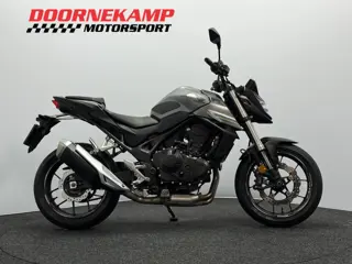 Honda CB 750 HORNET (bj 2023)