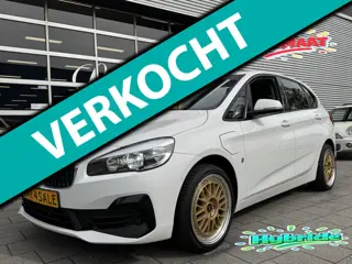 BMW 2-serie Active Tourer 225xe iPerformance eDrive Hybride - AUTOMAAT I Panorama dak I Navigatie I 