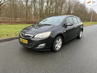 Opel Astra Sports Tourer 1.4 Cosmo
