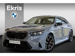 BMW M5 Sedan | Carbon Exterieurpakket | Driving + Parking Ass. Prof. | Bowers & Wilkins | Alcantara 