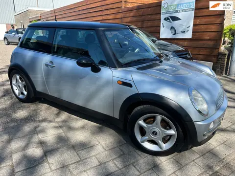 Mini Mini 1.6 Cooper Chili km. 152.469 nieuw apk!