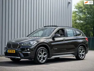 BMW X1 XDrive25i Autom / Pano / HeadUp / Trekh / Goed onderhouden!