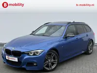 BMW 3 Serie Touring 318i High Executive M-Sport Trekhaak 1300kg Apple CarPlay | Panoramadak | Leer |
