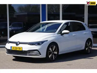 Volkswagen Golf Hybrid IQ.light Trekhaak Carplay Stoelverwarming