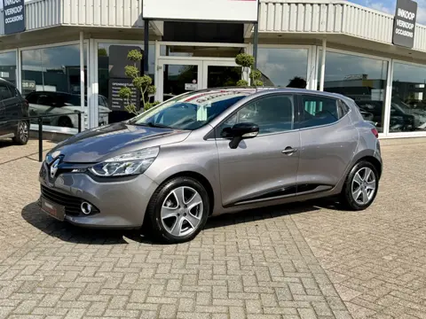 Renault Clio 0.9 TCe ECO Night&Day Navi, Cuise, Airco, L/m velgen!