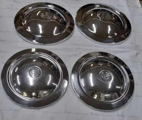 Accessoire - AC 2litre hub caps - AC - 1940-1950