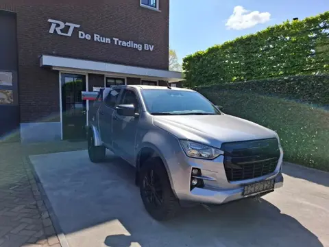 Isuzu D-max Co.Me.Ar RF 010 Takelwagen Lepelvoertuig