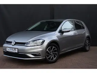 Volkswagen GOLF 1.0 TSI Trendline | CARPLAY | STOELVERWARMING | ACC