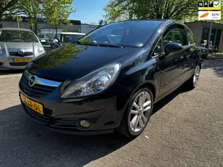 Opel Corsa 1.4-16V Cosmo, automaat,camera,opendak