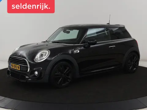 Mini Cooper 1.5 Chili Serious Business |  Stoelverwarming | Head-Up | Sportstoelen | Harman/Kardon |