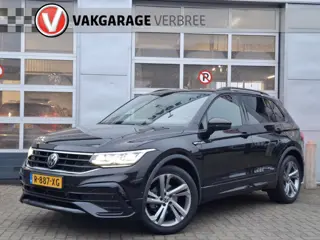 Volkswagen Tiguan 1.5 TSI R-Line Business+ | Navigatie | LM Velgen 29" | Elektrisch Glazen Panoramad