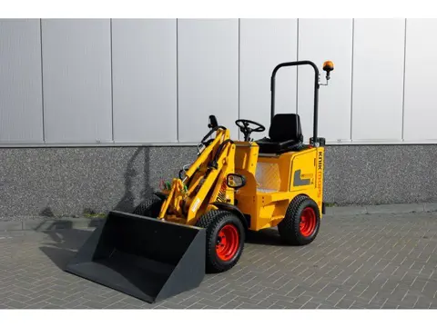 Knikmops 100 (bj 2023)