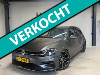 Volkswagen Golf 1.5 TSI Highline - R-Line - Massage - Carplay - KW Schoefset - 19 inch