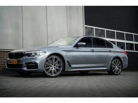 BMW 5 Serie 530e 252 PK iPerformance High Executive M-Sportpakket / 97% SOH/ Schuifdak/ Sport-Stoele