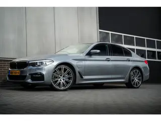 BMW 5 Serie 530e 252 PK iPerformance High Executive M-Sportpakket / 97% SOH/ Schuifdak/ Sport-Stoele