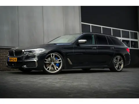 BMW 5 Serie Touring M550d 400pk xDrive High Executive M-Sportpakket /BTW-Auto/ Led-Koplamp/ Leder/ S