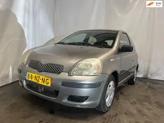 Toyota Yaris 1.3 VVT-i Idols - Schade