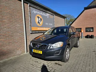 Volvo XC60 2.0T Kinetic (bj 2011, automaat)