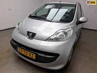Peugeot 107 1.0-12V XS AIRCO ! AFLEVEREN MET NIEUWE APK ! GARANTIE !