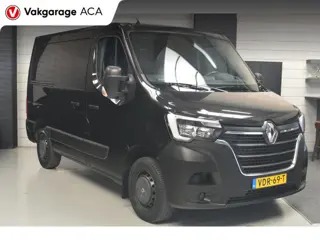 Renault Master T28 2.3 dCi 135 L1H1 // 71.000 km // AIRCO // CRUISE // TREKHAAK //