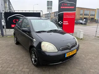 Toyota Yaris 1.0-16V VVT-i Sol 5-DEURS (bj dec-2002) AIRCO|NIEUWE APK 03-2027|ZUINIG!!