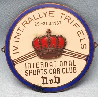 Decoratief object - Geëmailleerde Badge - IV. Int. Rallye